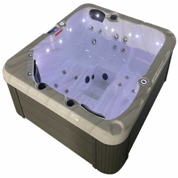 ג'קוזי לגינה ל4 אנשים